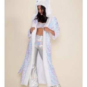 IRIDESCENT SEQUIN WOLF CLASSIC COLLECTOR EDITION